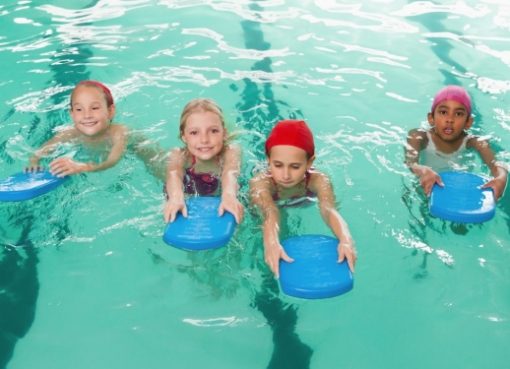 Amazing benefits of taking swimming classes for kids